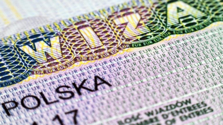 Rozpoczęcie składania wniosków o wizy pobytu w Polsce